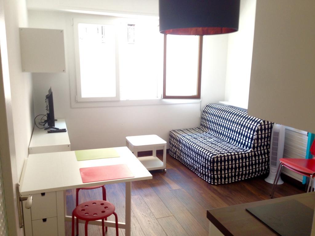 Studio La Reine Astrid Antibes Extérieur photo