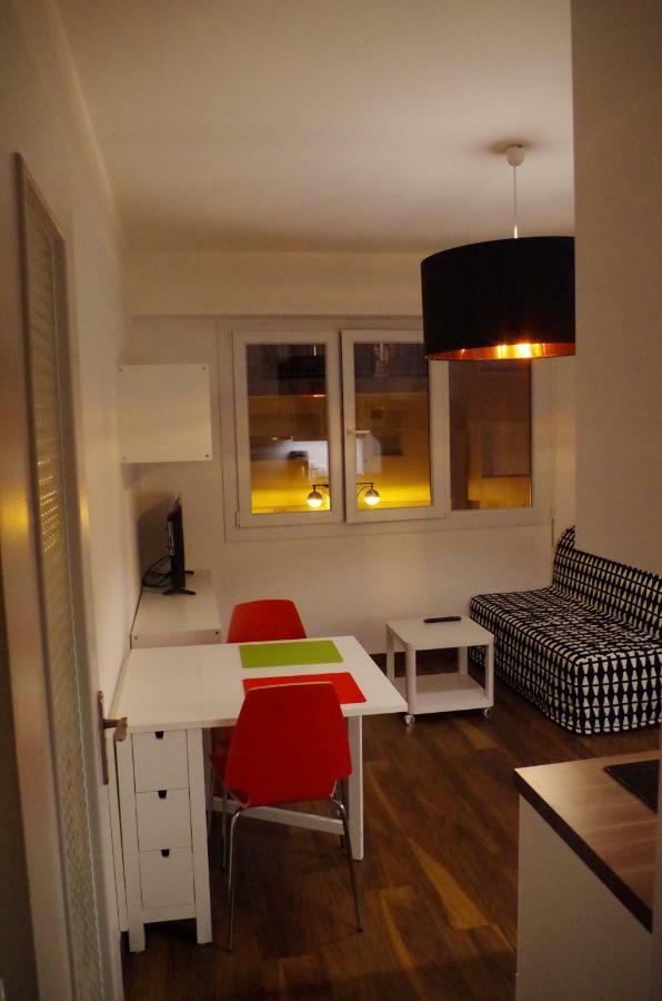Studio La Reine Astrid Antibes Extérieur photo